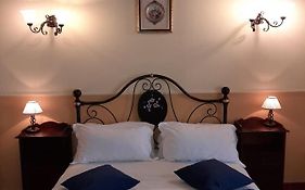 Hotel Pignatelli Napoli  3*